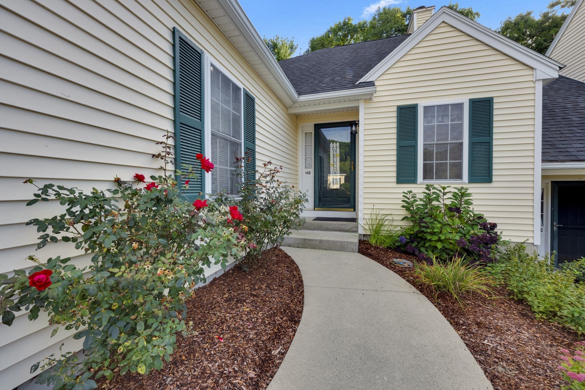 Photo of 14 Millers Way, Sutton, MA