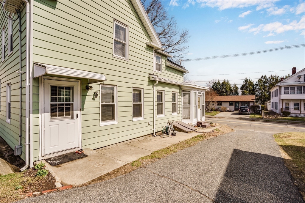 11 Slater St