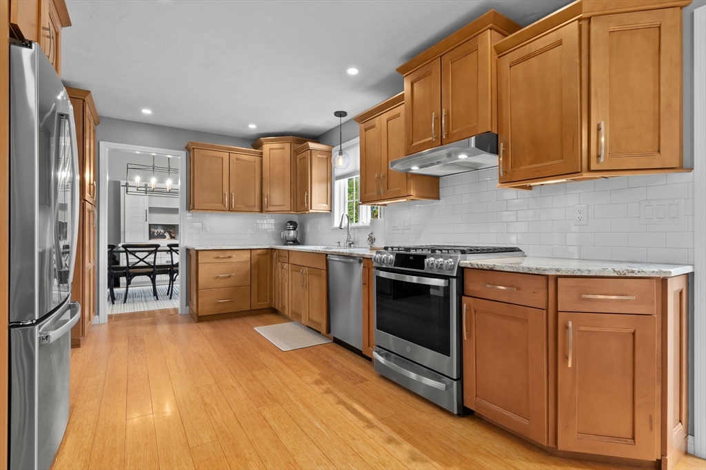 17 Lavalley Ln