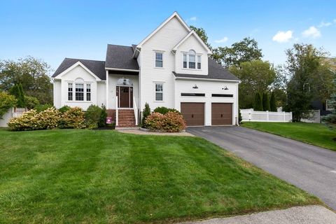 17 Lavalley Ln Newburyport MA 01950