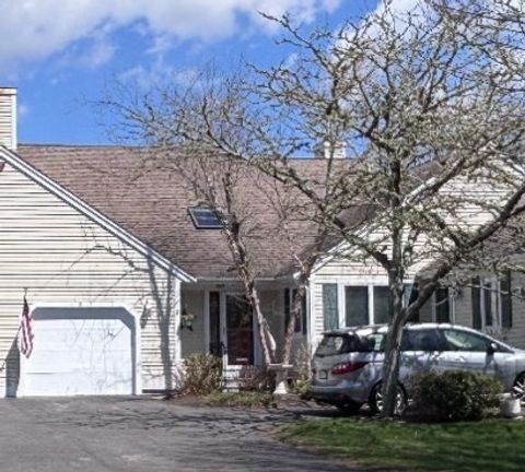 Photo of 18 Bonwood Dr #402, Mashpee, MA 02649 (MLS # 73543948)