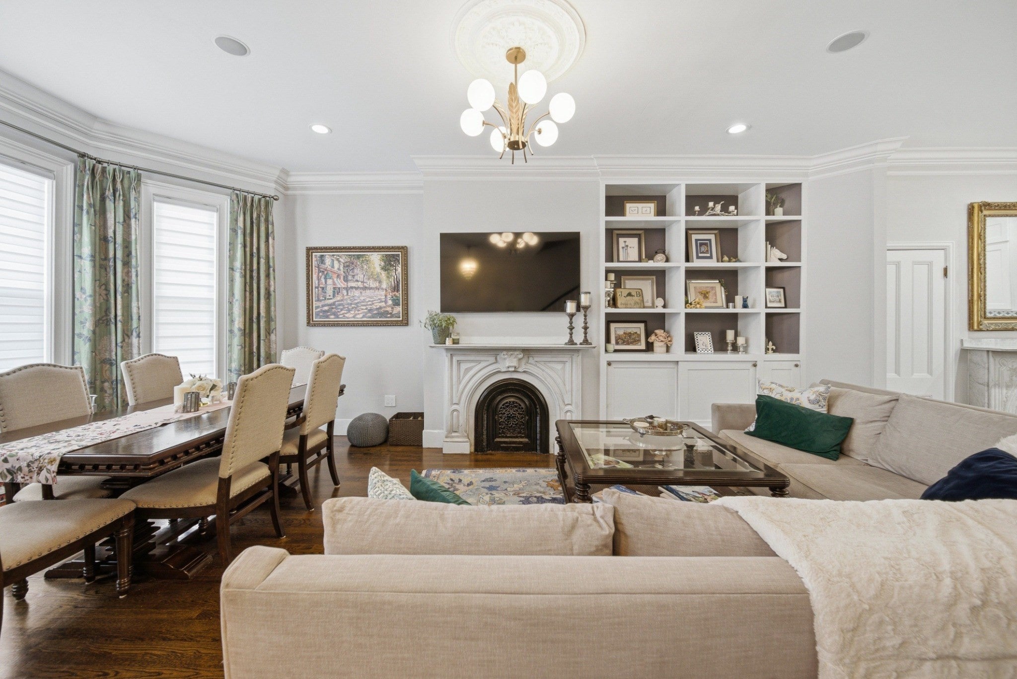 20 W Cottage St