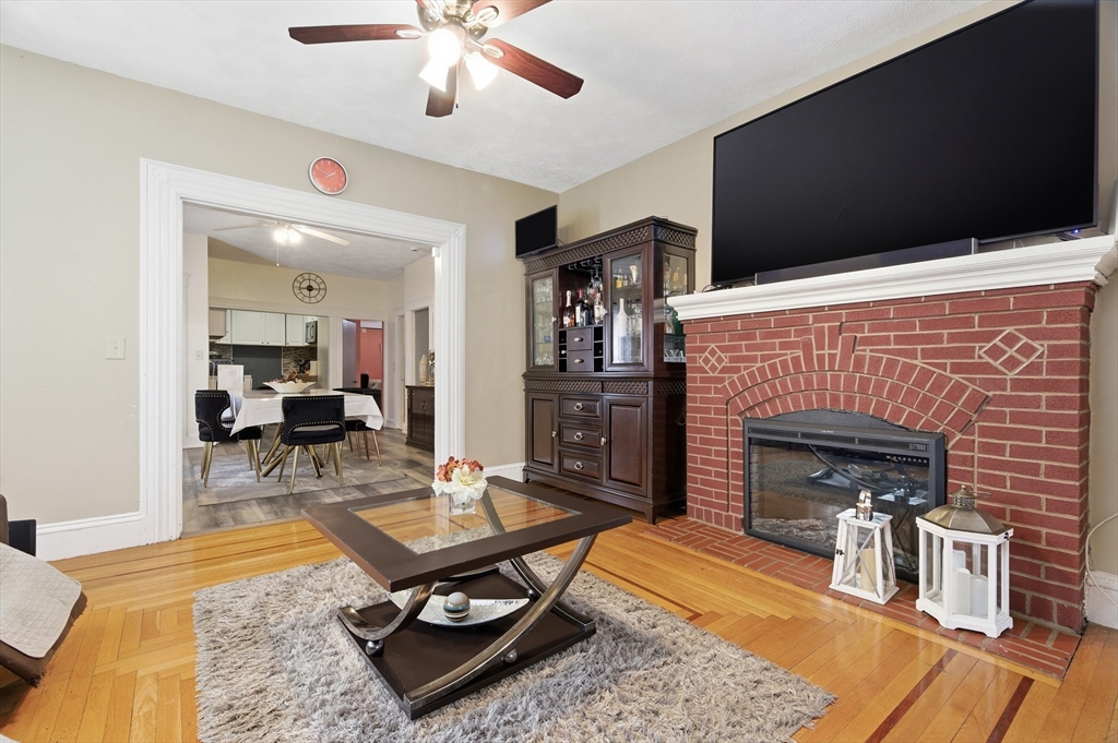 122 Perry St, Central Falls, RI, 122 Perry St, Central Falls, RI Photo #3