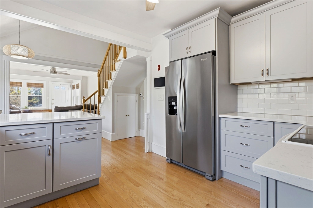 6 Adams St