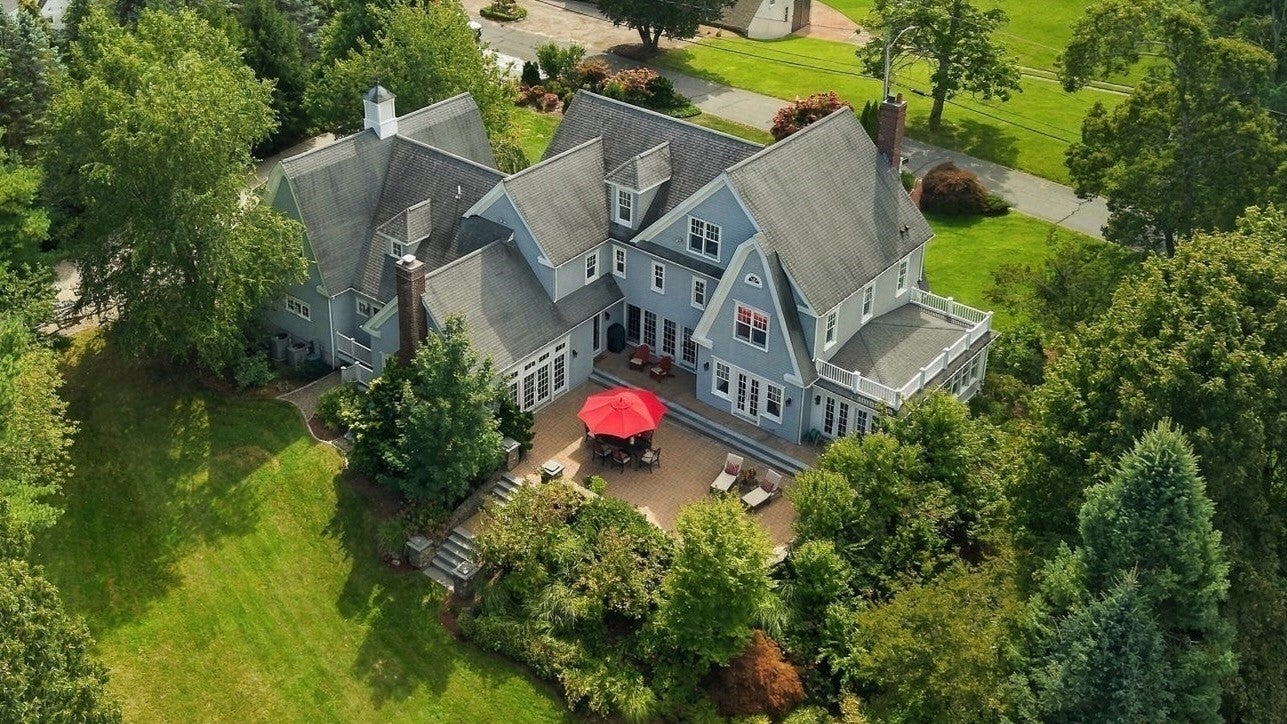 Photo of 180 Surplus St, Duxbury, MA