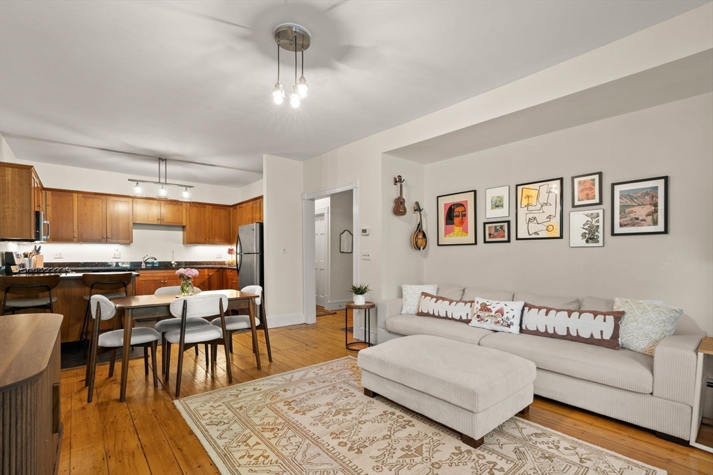 281 Chestnut Ave 1