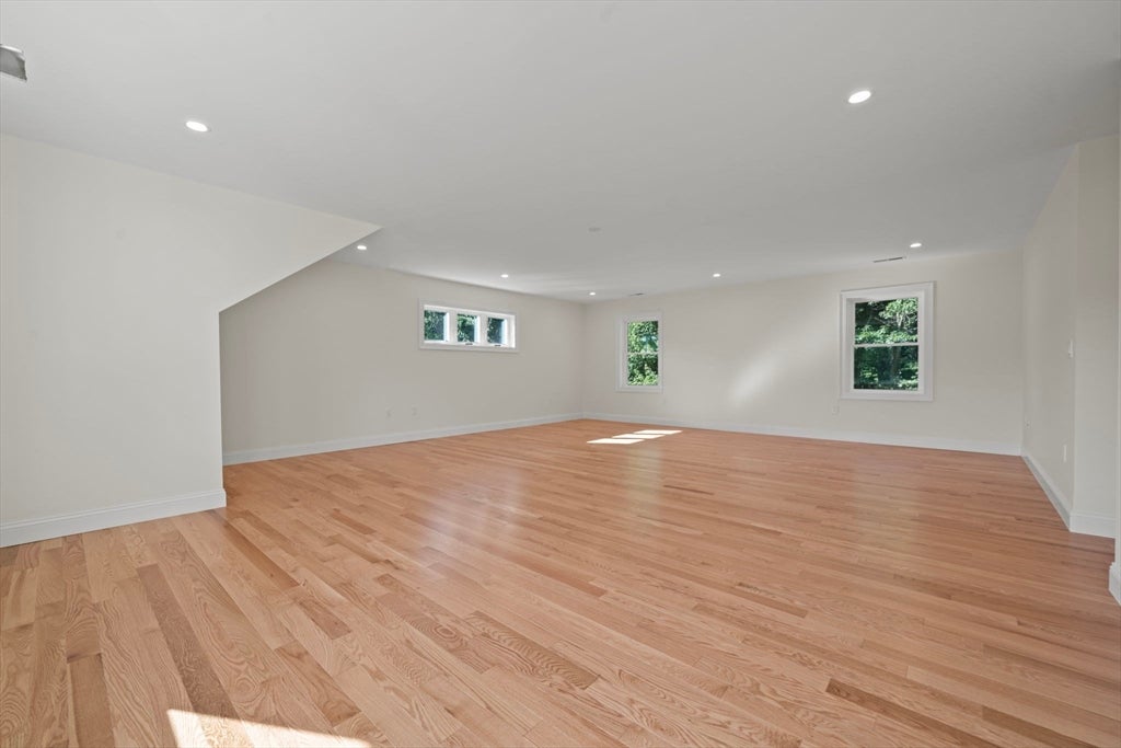9 Sudbury AVE, Wilmington, MA, 9 Sudbury AVE, Wilmington, MA Photo #25