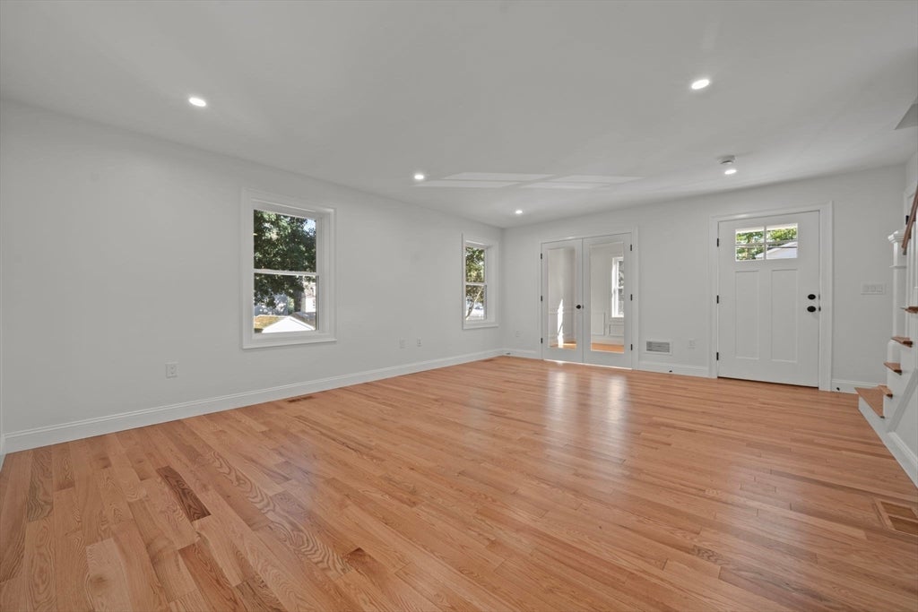 9 Sudbury AVE, Wilmington, MA, 9 Sudbury AVE, Wilmington, MA Photo #6