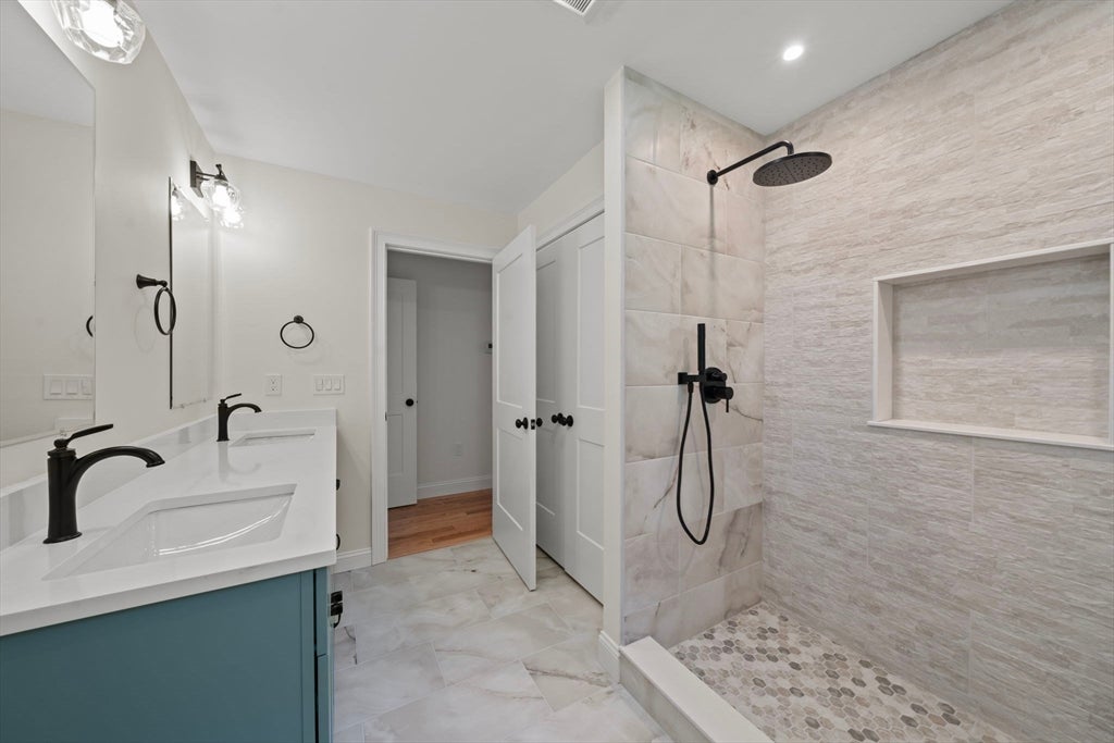 9 Sudbury AVE, Wilmington, MA, 9 Sudbury AVE, Wilmington, MA Photo #28
