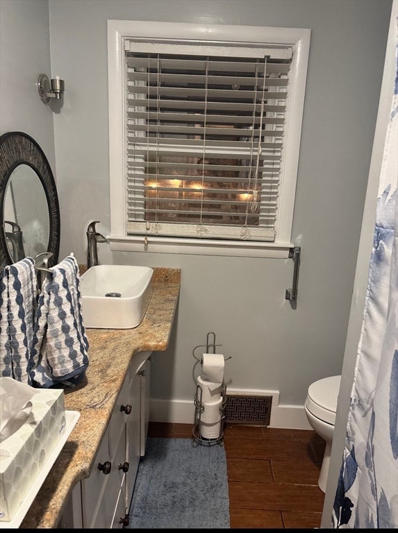 401 Whitlow St, New Bedford, MA, 401 Whitlow St, New Bedford, MA Photo #13