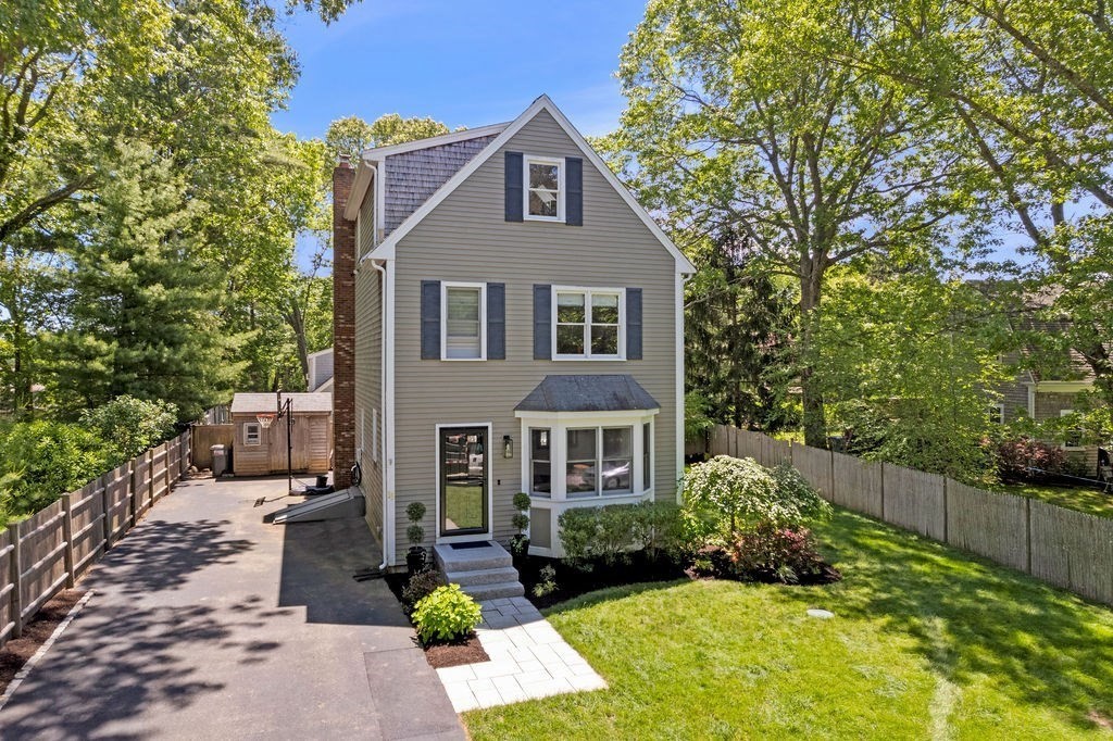 15 Blodgett Ave