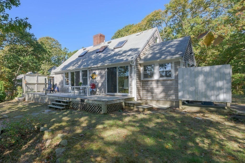 Eastham, Massachusetts 02642, United States, 5 Bedrooms Bedrooms, ,3 BathroomsBathrooms,Residential,Pending,37887