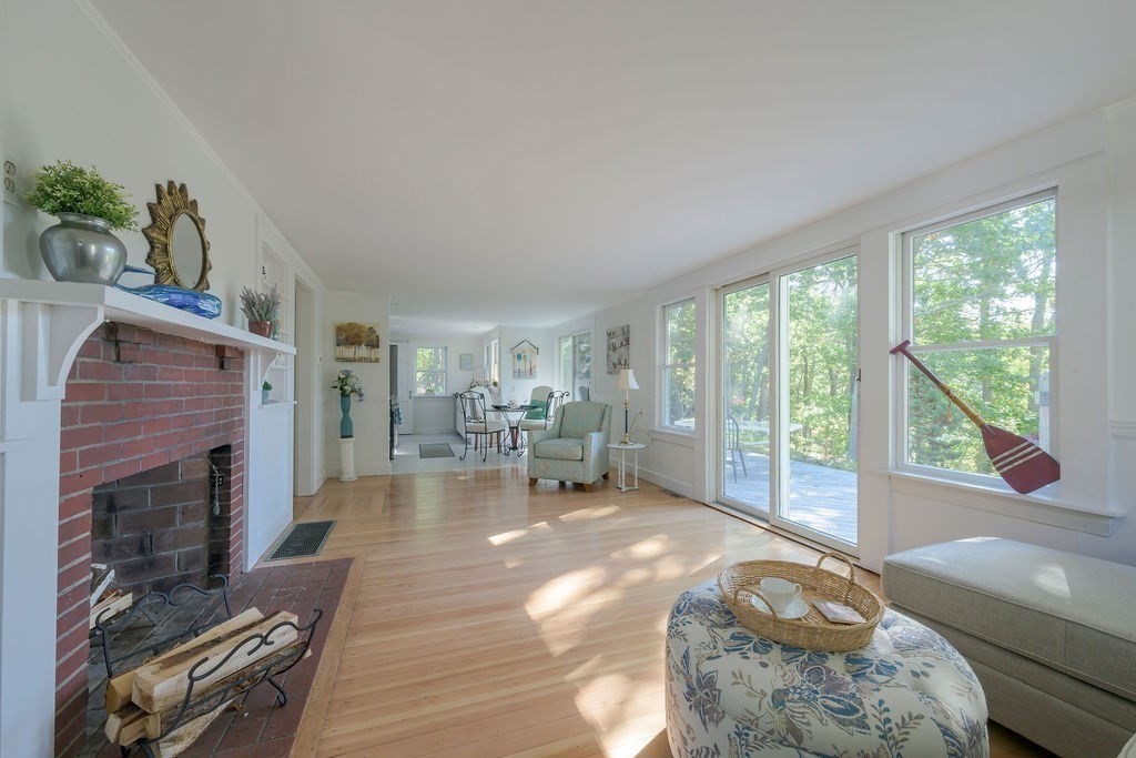 Eastham, Massachusetts 02642, United States, 5 Bedrooms Bedrooms, ,3 BathroomsBathrooms,Residential,Pending,37887
