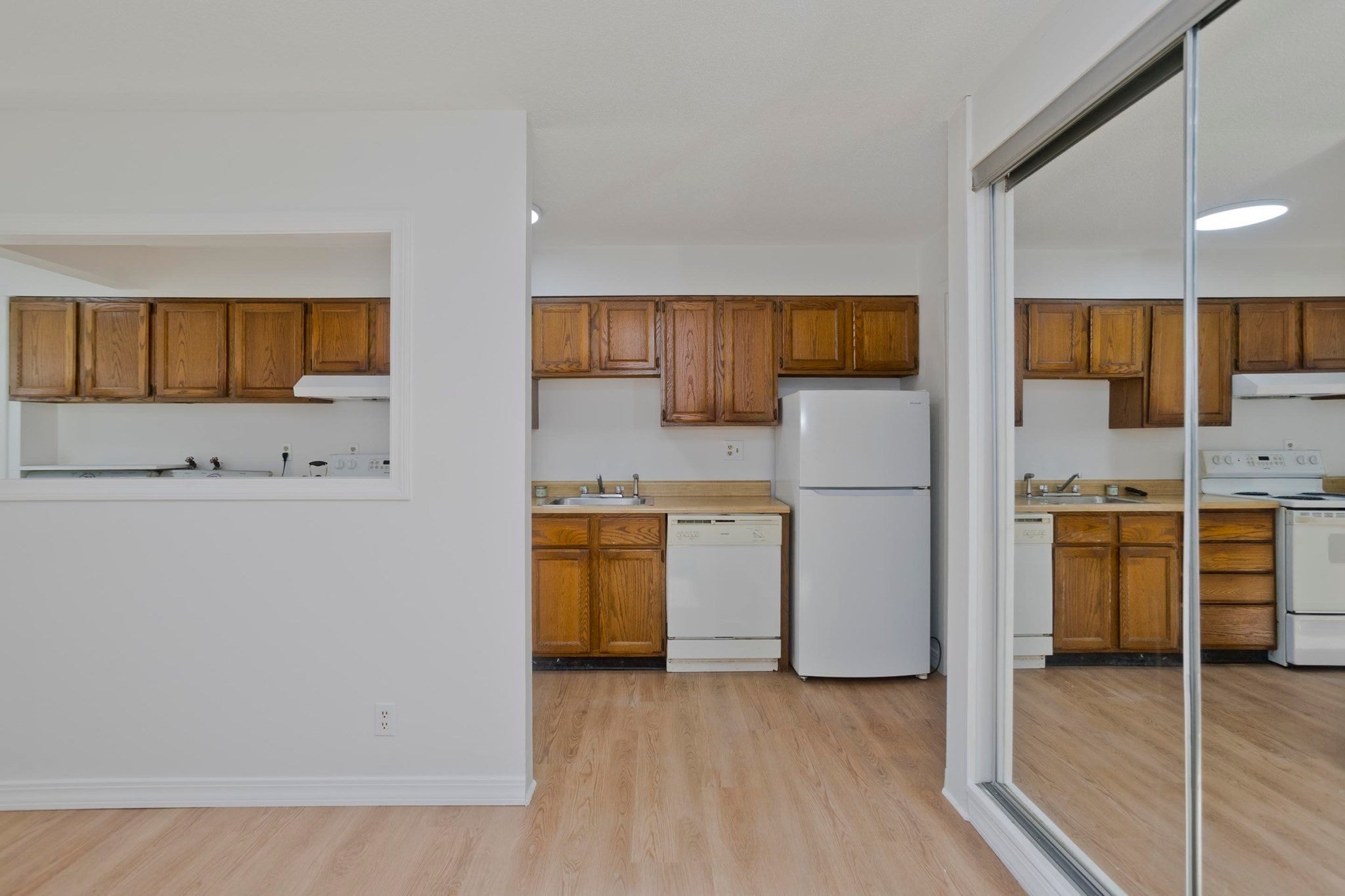 46 Meadowlark Ln #46, Chicopee, MA Photo #10