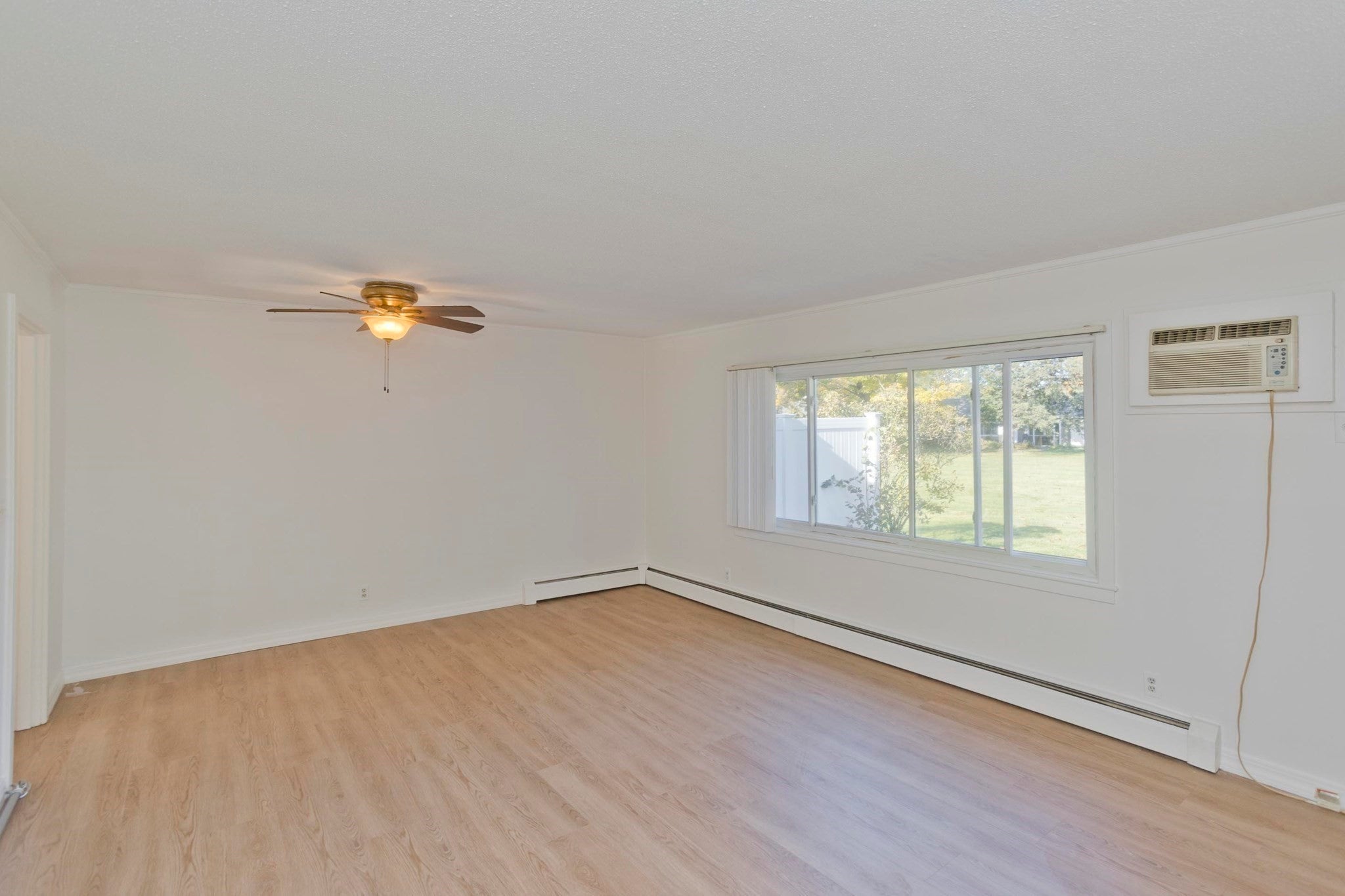 46 Meadowlark Ln #46, Chicopee, MA Photo #17