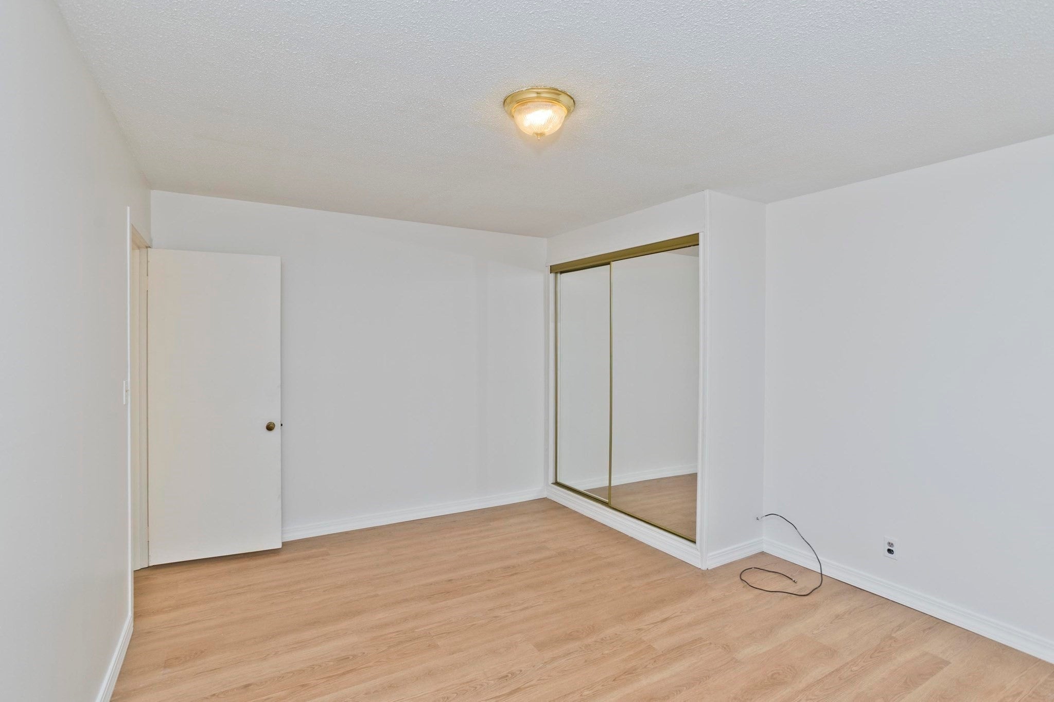 46 Meadowlark Ln #46, Chicopee, MA Photo #12