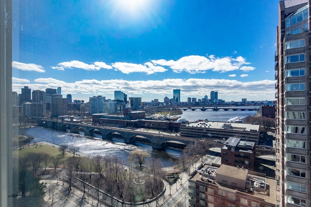 8-10 Museum Way 1824