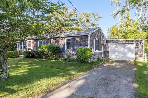 Single Family Residence in Barnstable MA 286 Millway.jpg