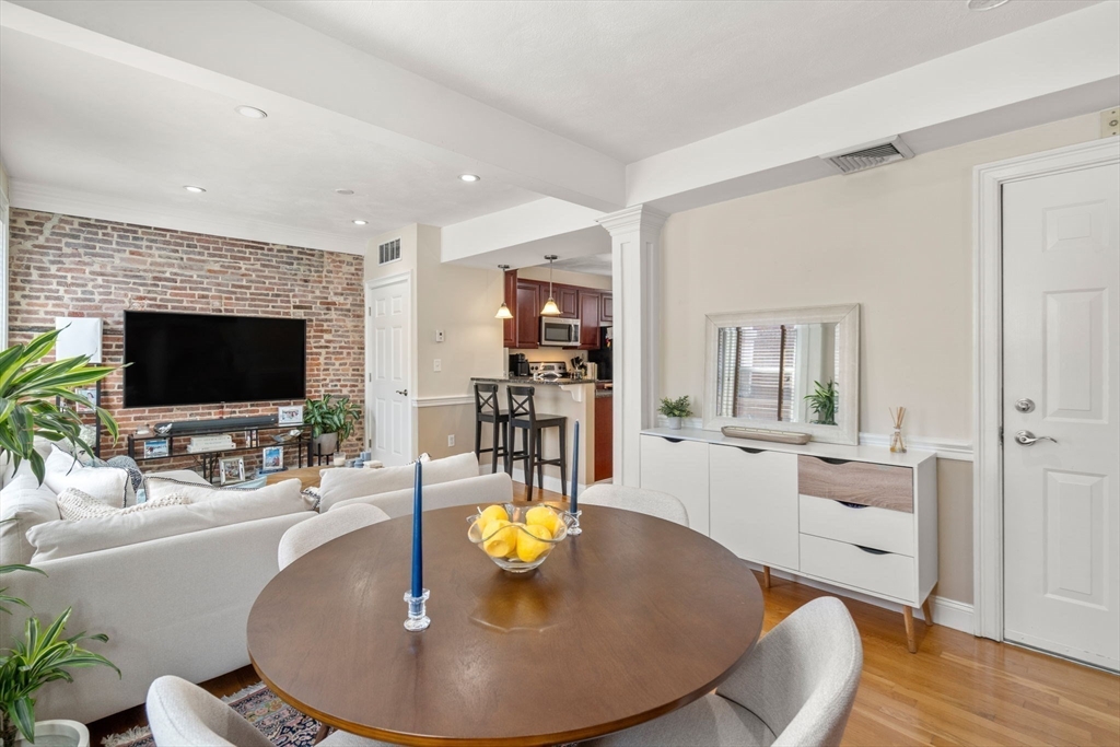 34 Clark Street 7