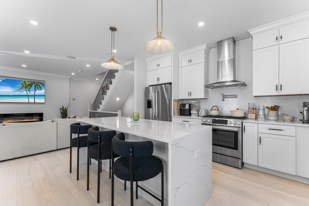 11 Lowell St B