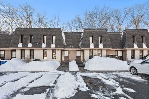 Photo of 16 Grove Sq #16, Randolph, MA 02368 (MLS # 73472504)