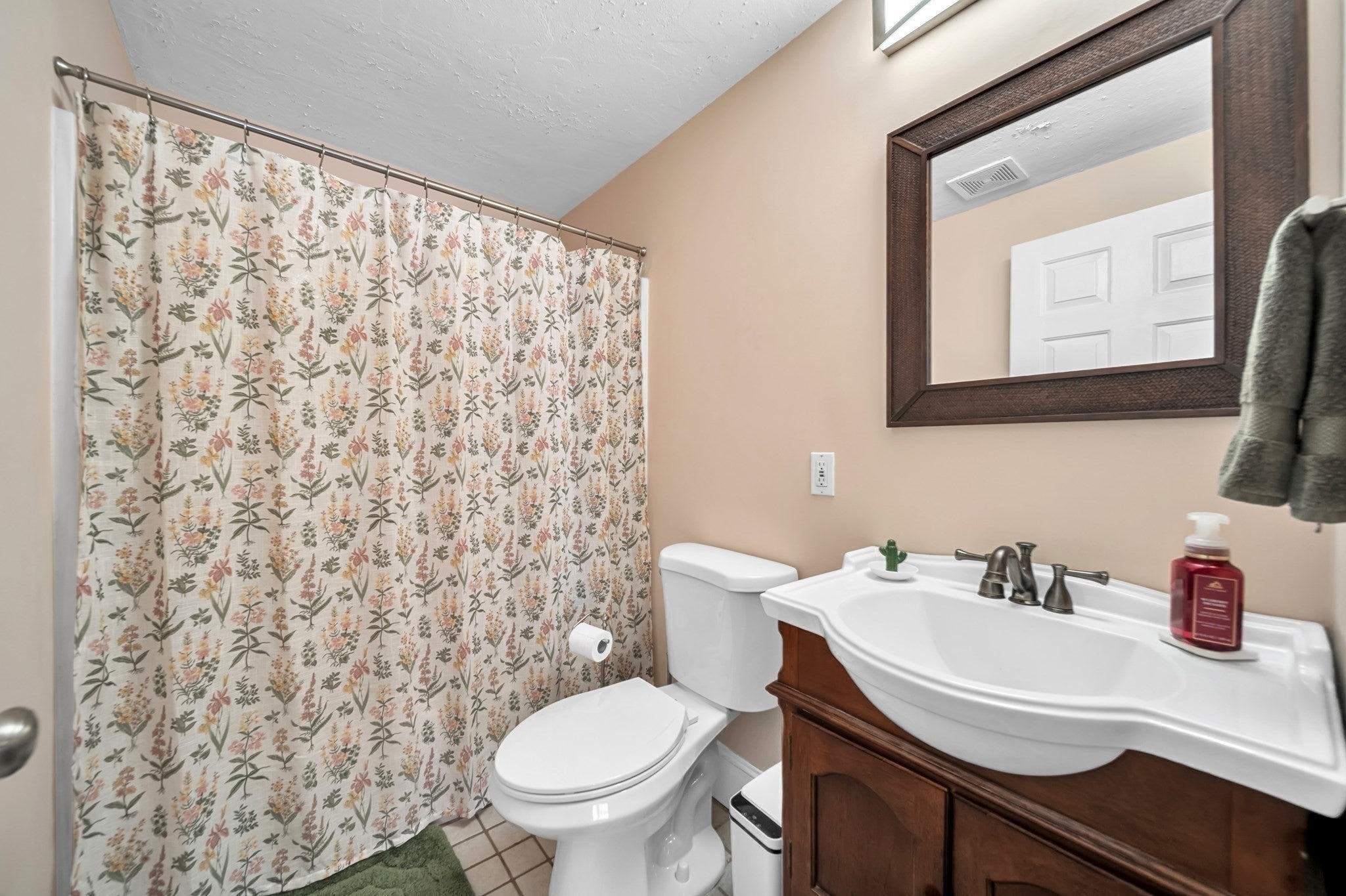 25 Bayberry Dr #25, Worcester, MA, 25 Bayberry Dr #25, Worcester, MA Photo #15