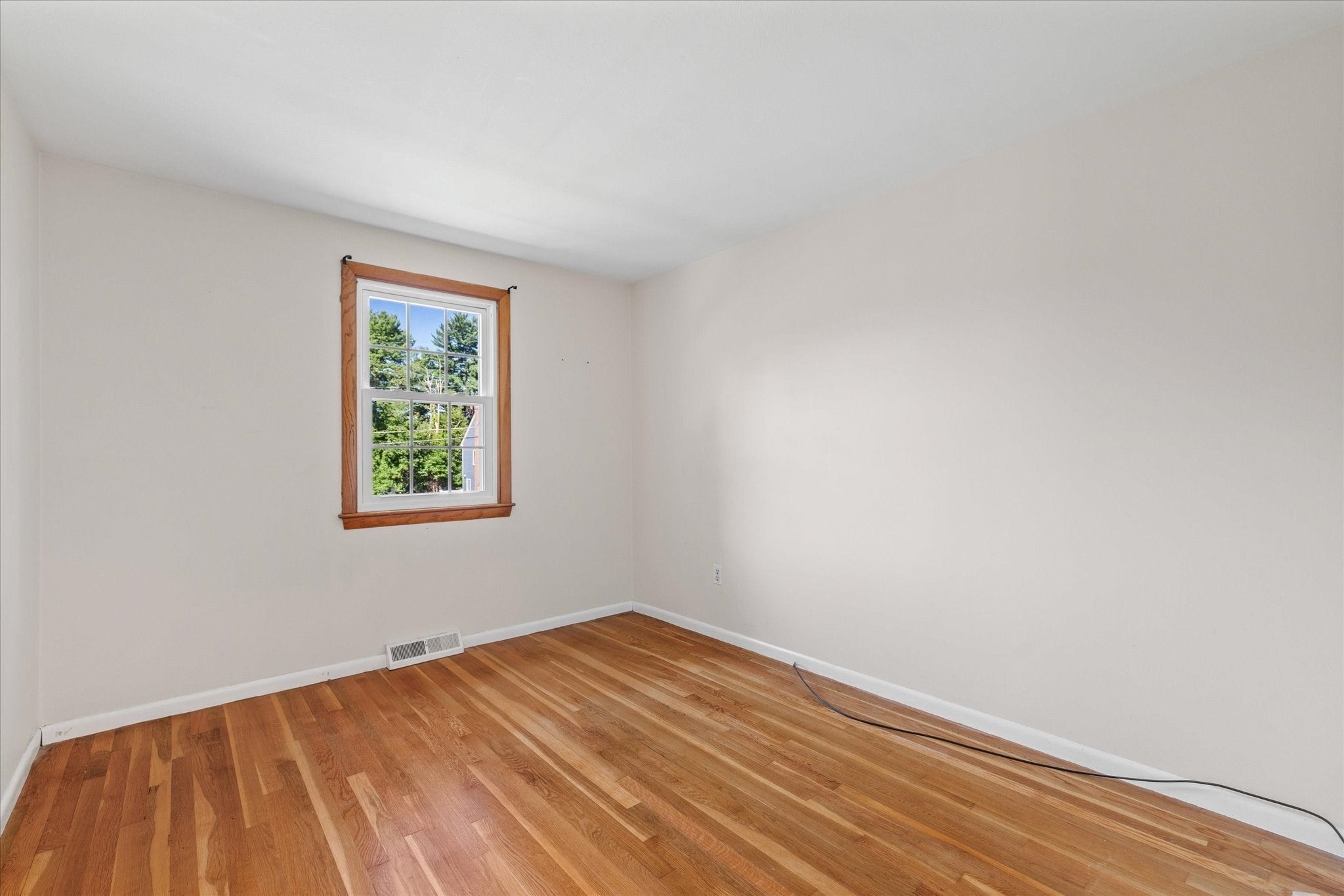 93 Jerrold St, Holliston, MA Photo #16