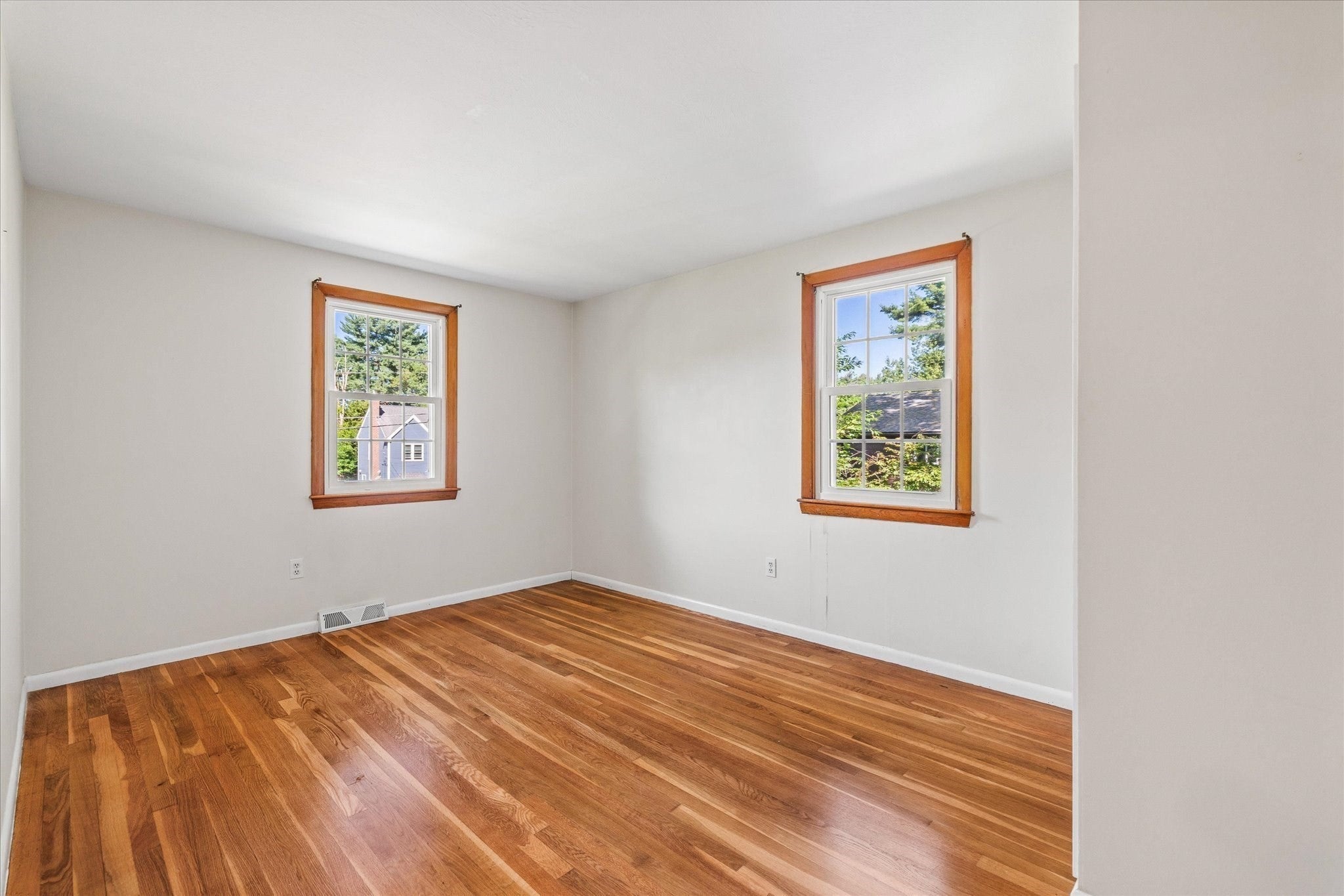 93 Jerrold St, Holliston, MA Photo #12