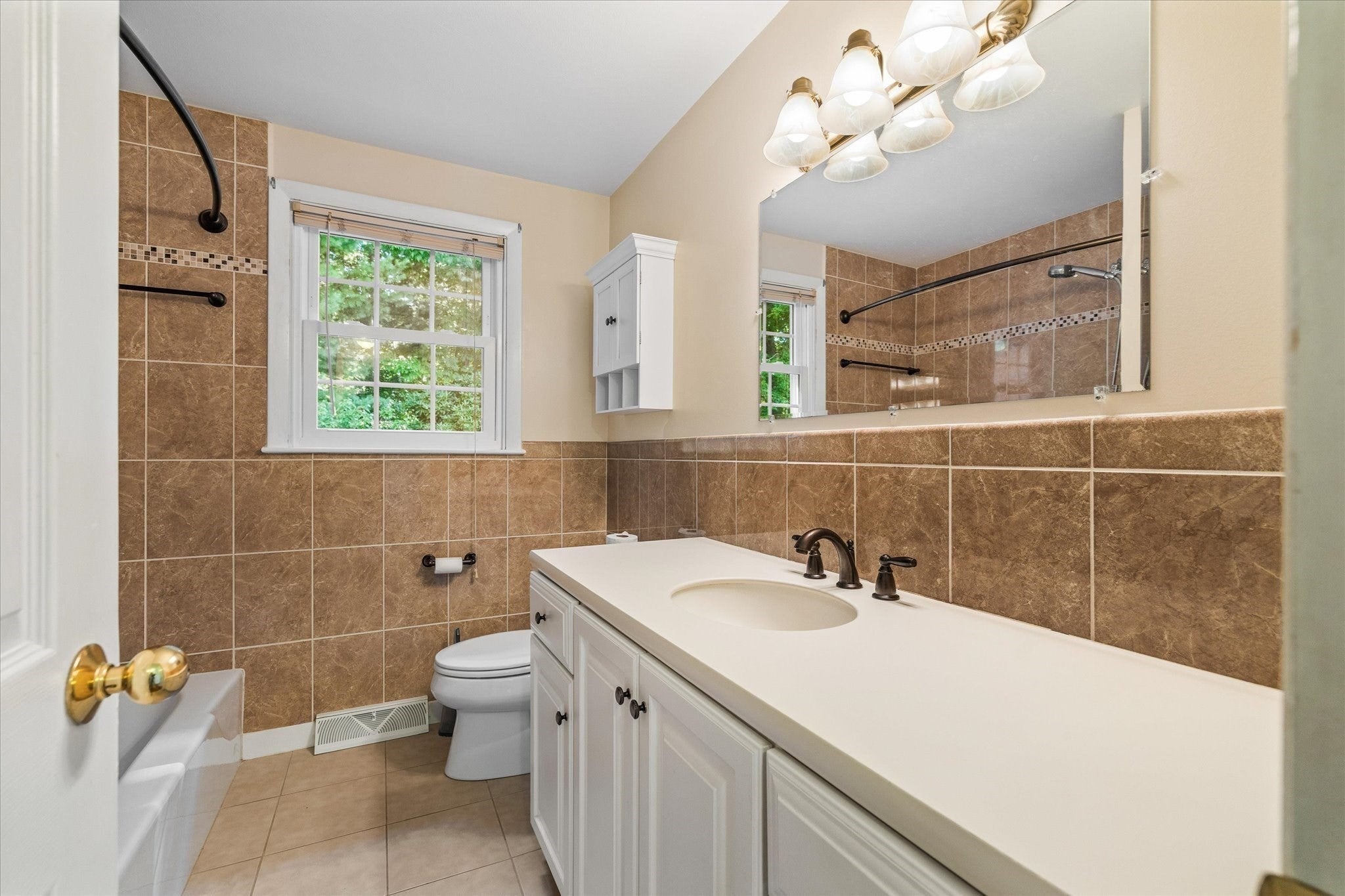 93 Jerrold St, Holliston, MA Photo #17