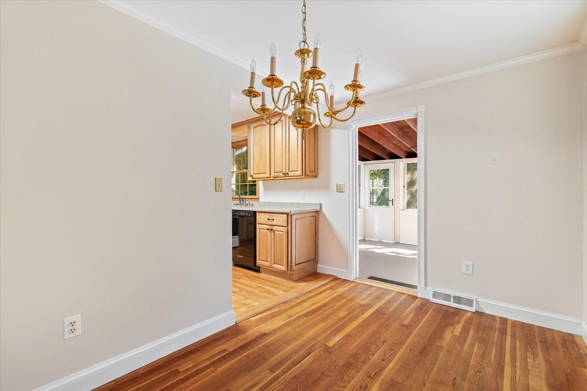 93 Jerrold St, Holliston, MA Photo #10