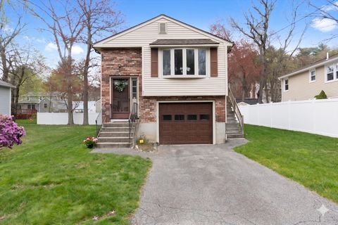 Photo of 32 Criterion Rd, Reading, MA 01867 (MLS # 73510806)