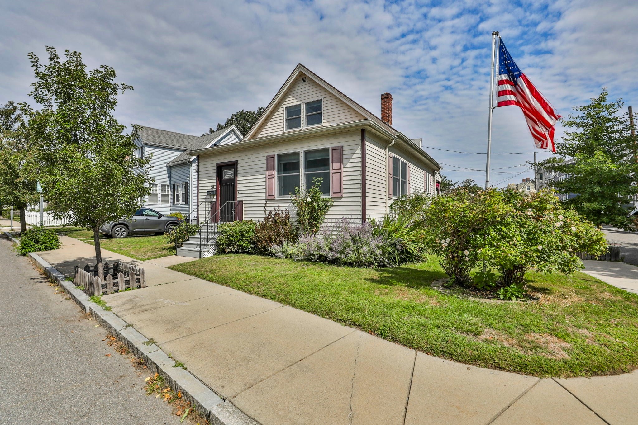 58 Charnwood Rd, Medford, MA, 58 Charnwood Rd, Medford, MA Photo #2