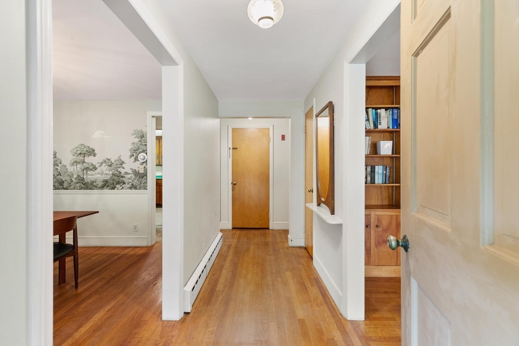 19 Crescent Rd