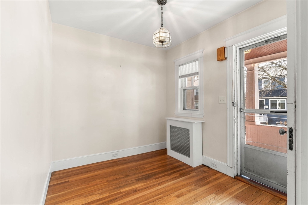 52-54 Woodrow Ave
