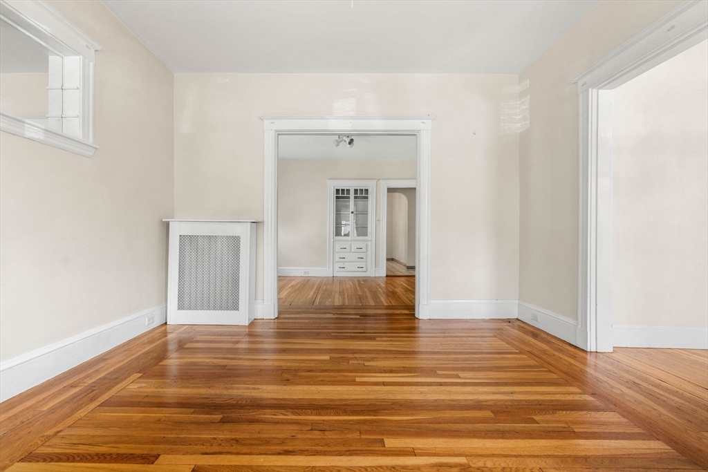 52-54 Woodrow Ave