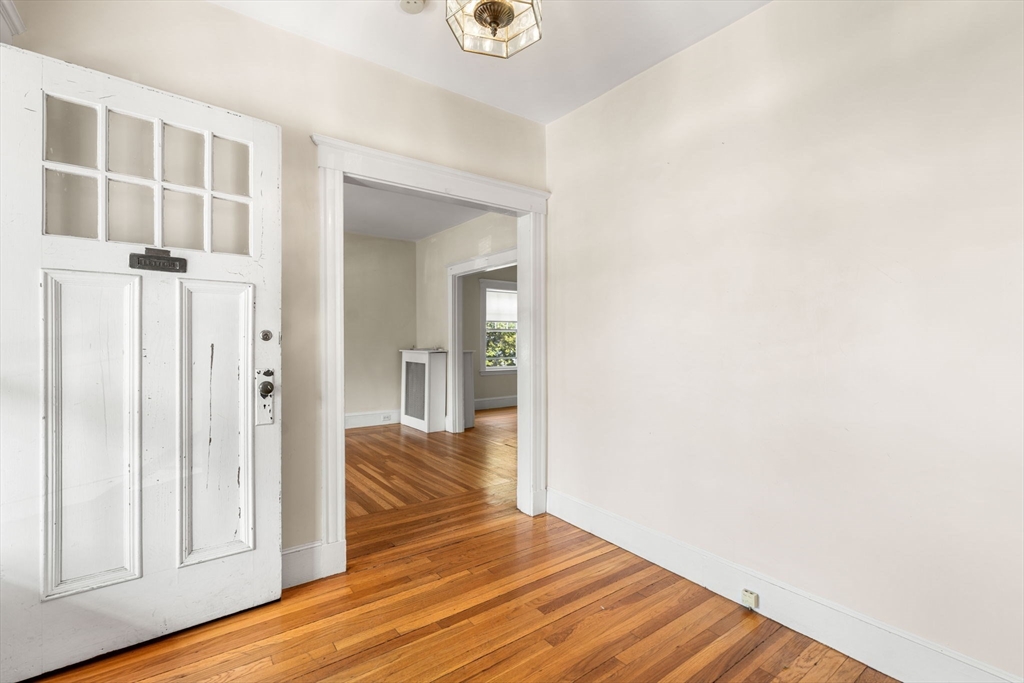 52-54 Woodrow Ave