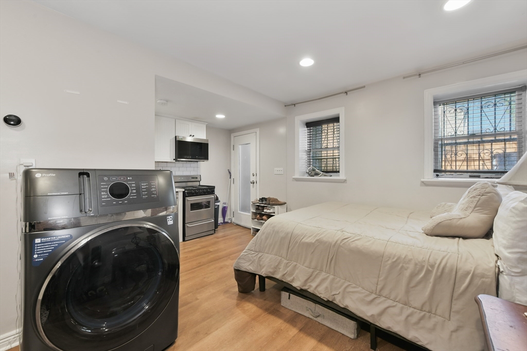 164 F St 4