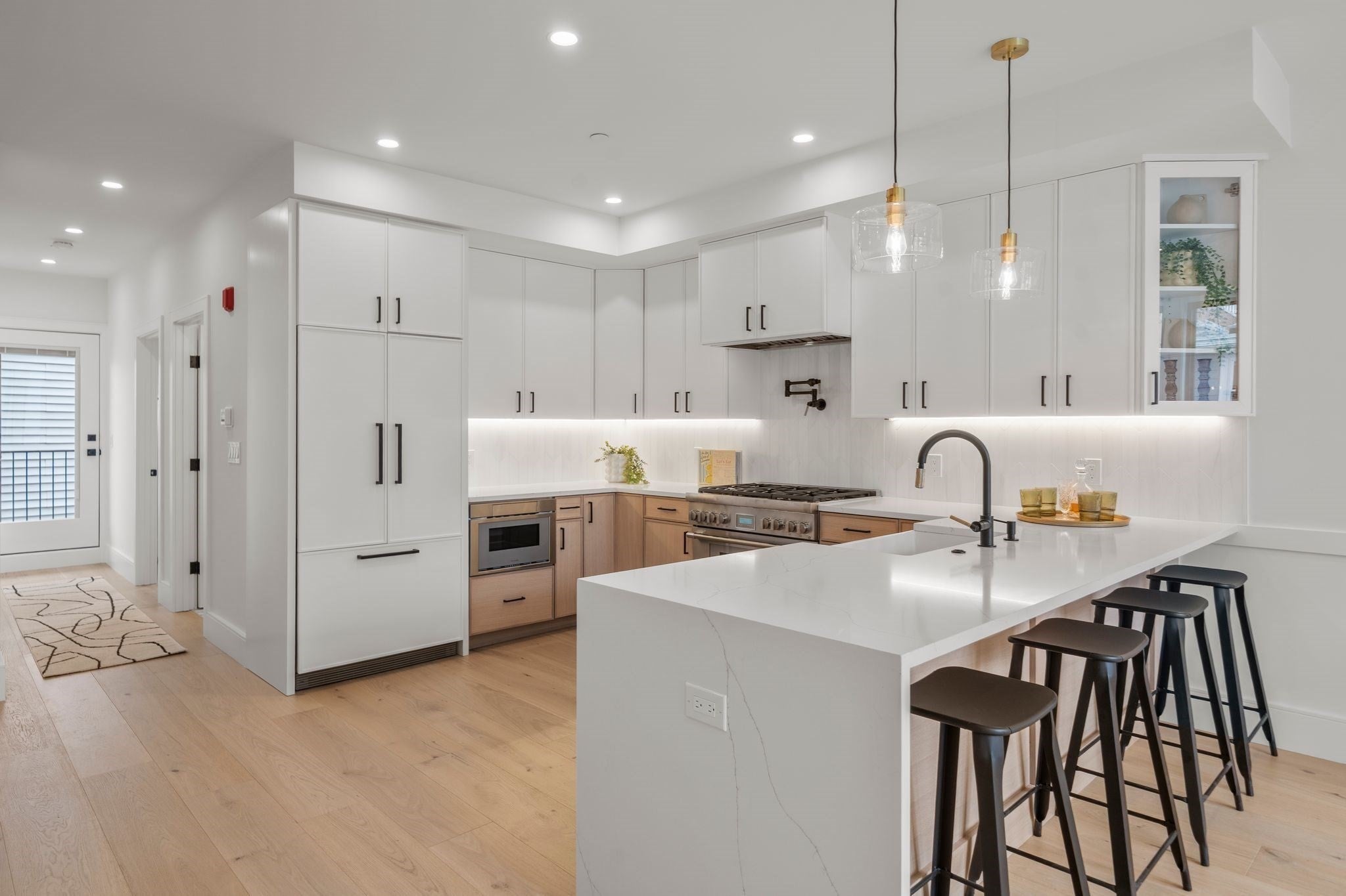 136 West 8th 3