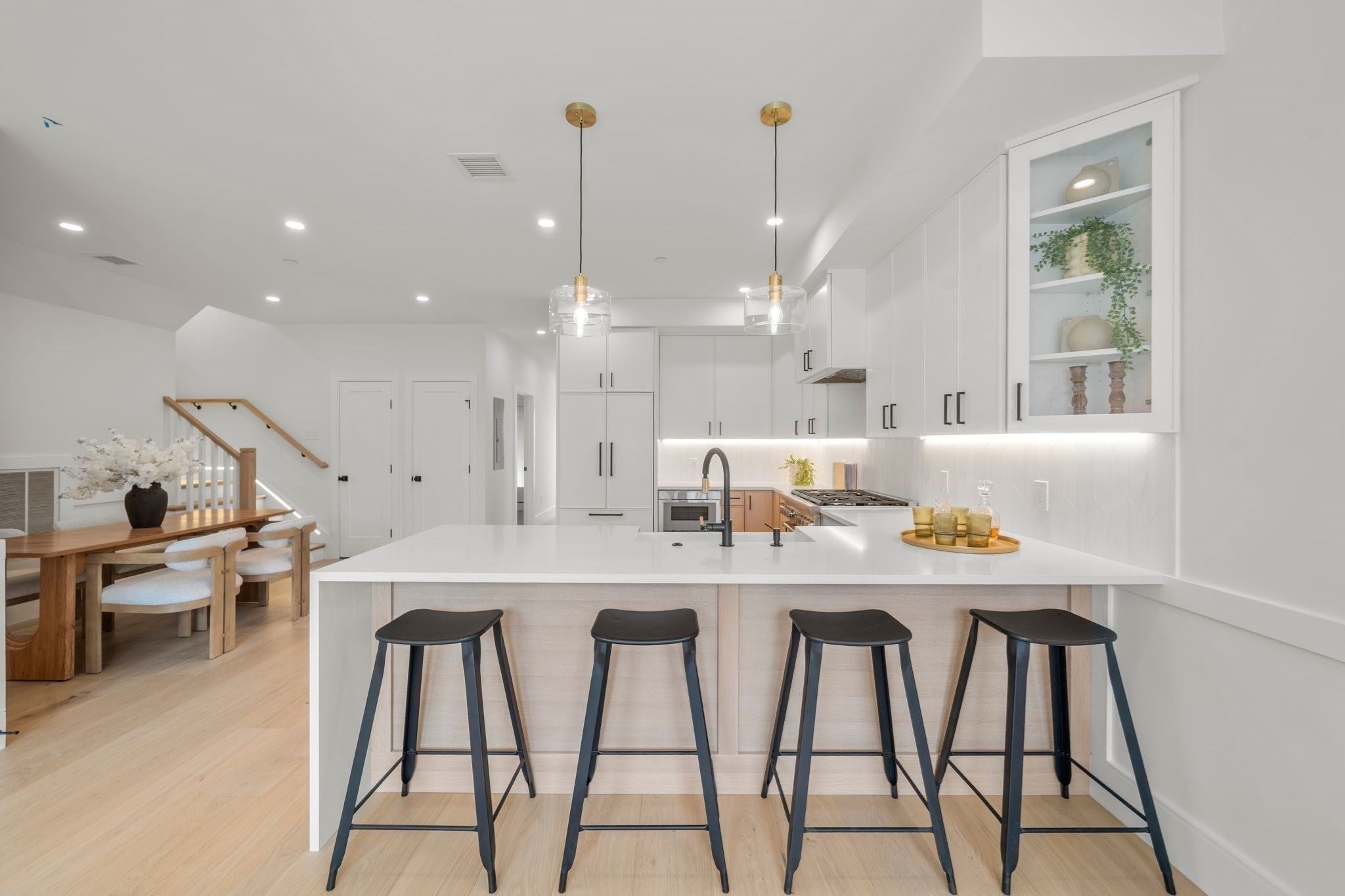 136 West 8th 3