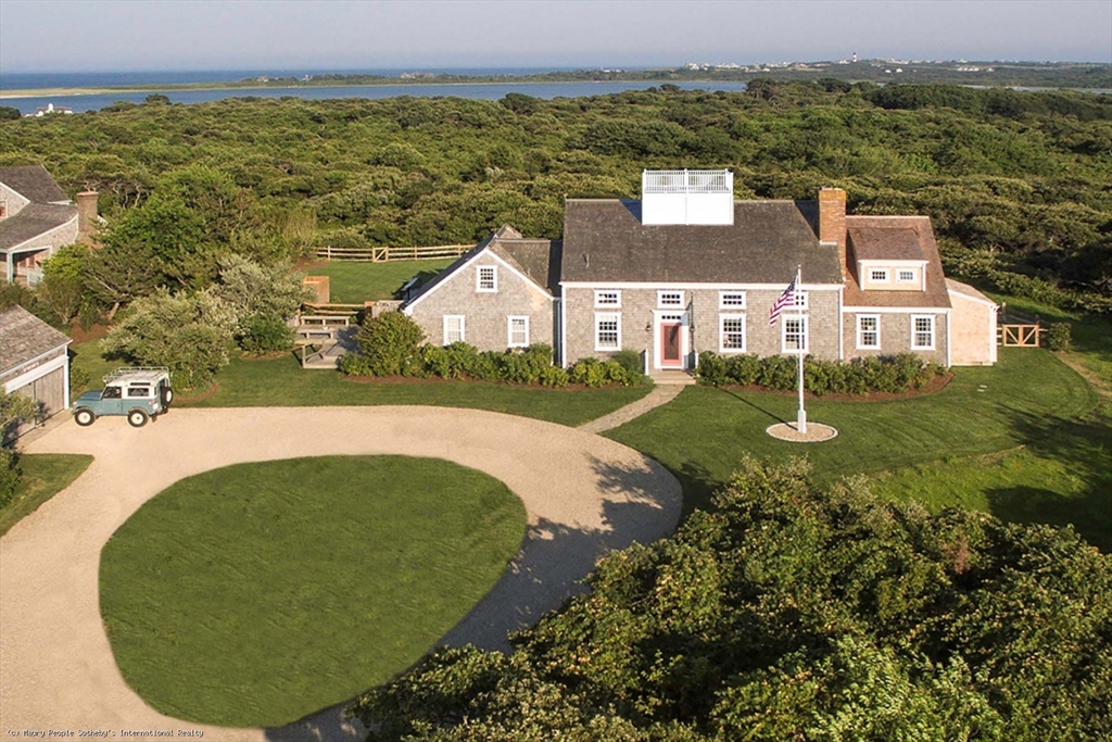 Click for 21 Quidnet RD #1, Nantucket, MA slideshow Click for 21 Quidnet RD #1, Nantucket, MA slideshow
