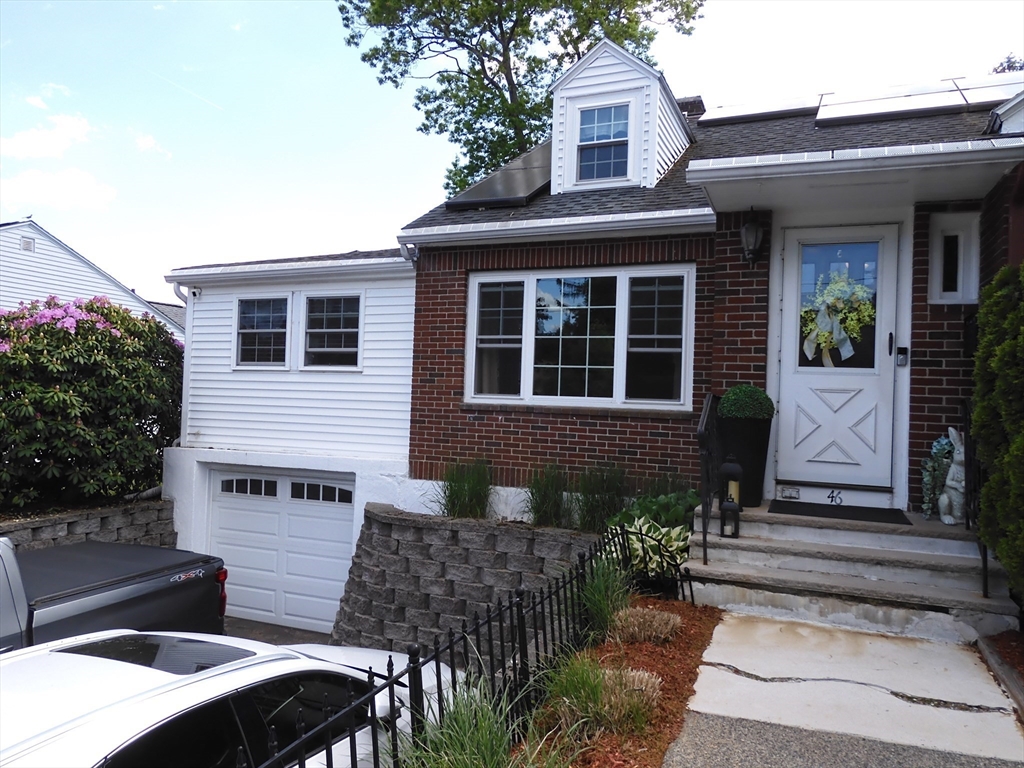 46 Tudor St