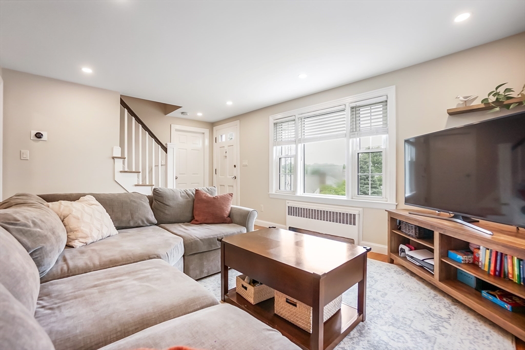 56 Loring St