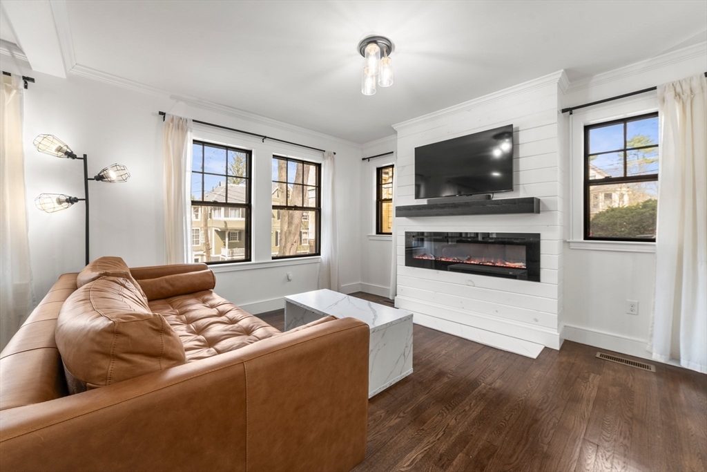 6 Jason Ct