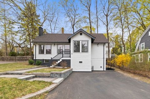 6 Jason Ct Arlington MA 02476