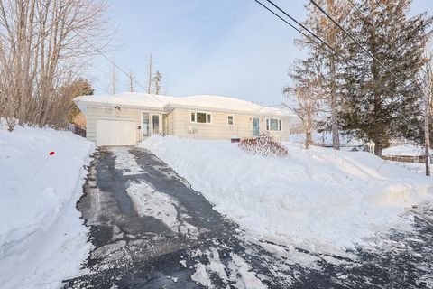 Photo of 86 Old Sturbridge Rd, Southbridge, MA 01550 (MLS # 73472610)