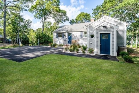 39 Lakewood Dr Barnstable MA 02632
