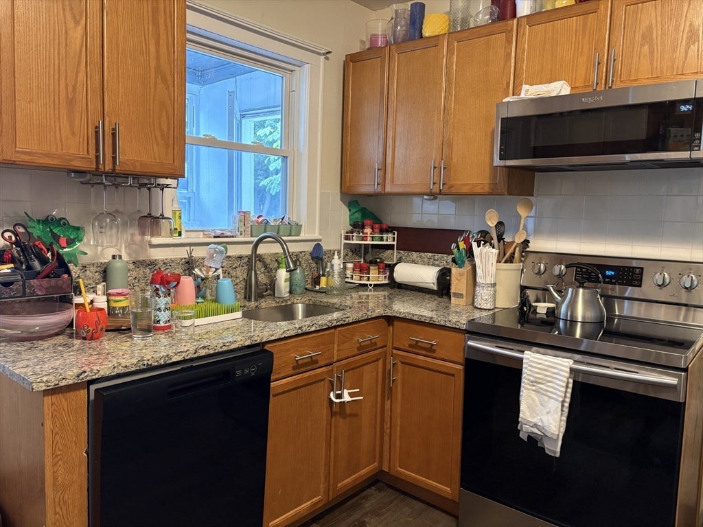 36 Blake Street #36, Newton, MA Photo #4