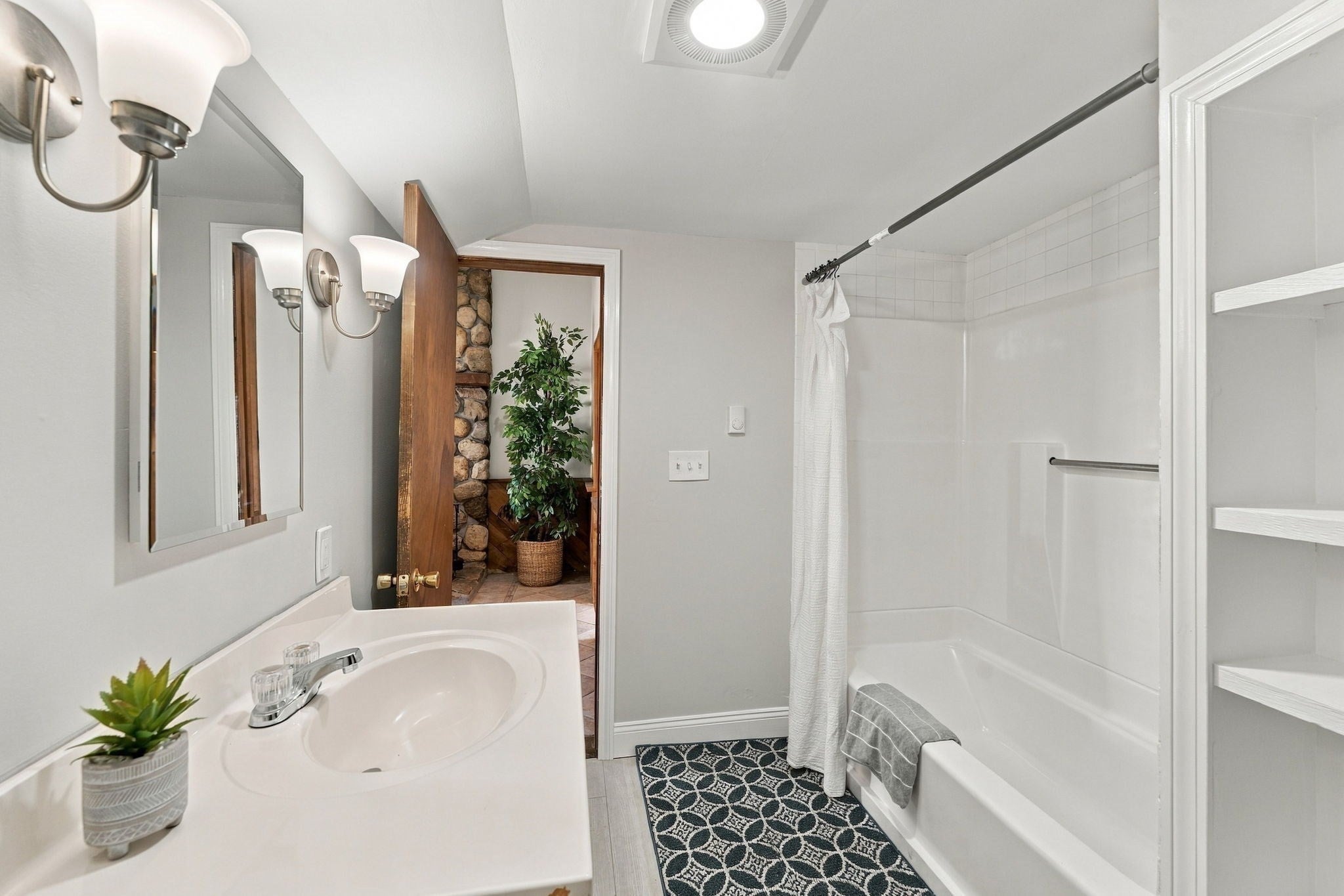 45 Center Street, Northbridge, MA Photo #18
