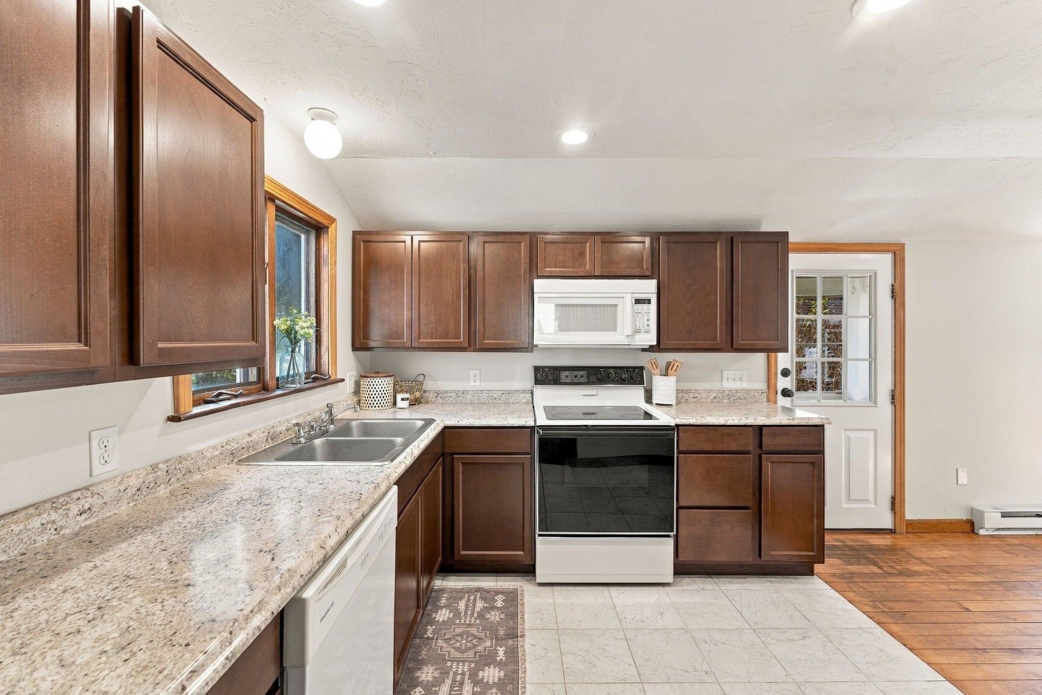 45 Center Street, Northbridge, MA Photo #7