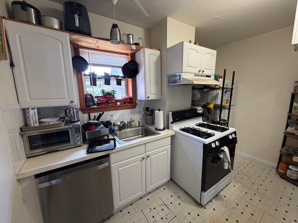 68 Gore St #3, Cambridge, MA, 68 Gore St #3, Cambridge, MA Photo #1